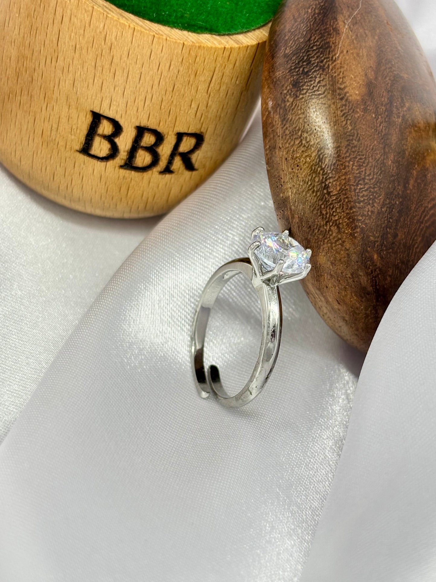 Bella Classic Solitaire Ring