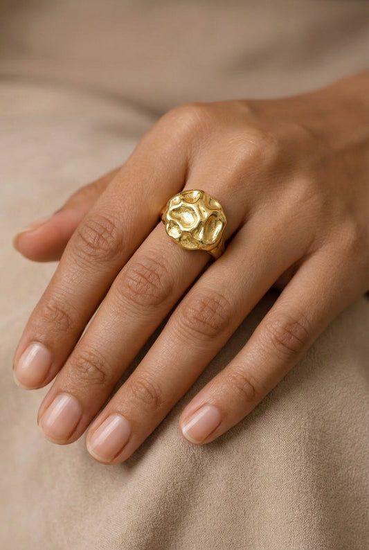 Bella Gold Vintage Ring