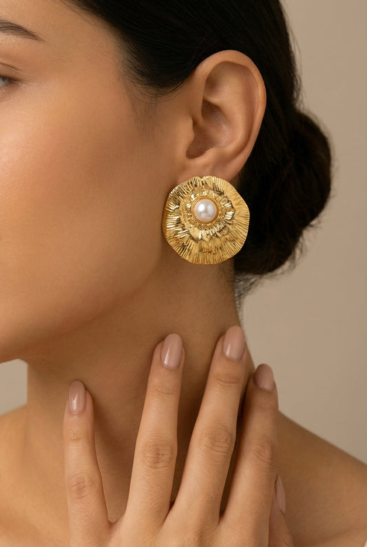 Golden Crown Pearl Earring