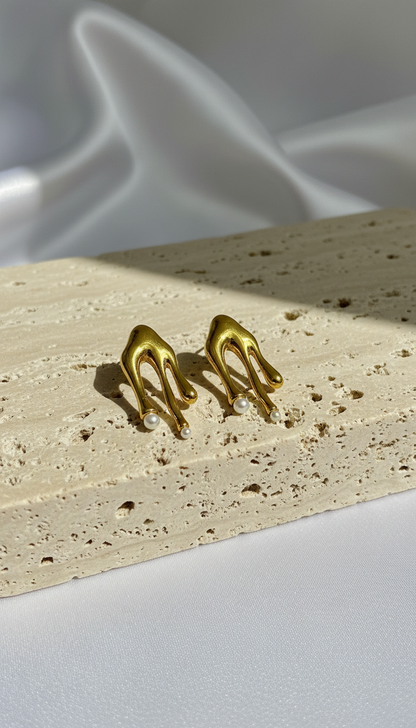 Golden Stiletto Pearl Drop Earring