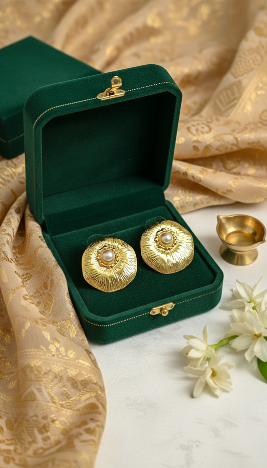 Golden Crown Pearl Earring