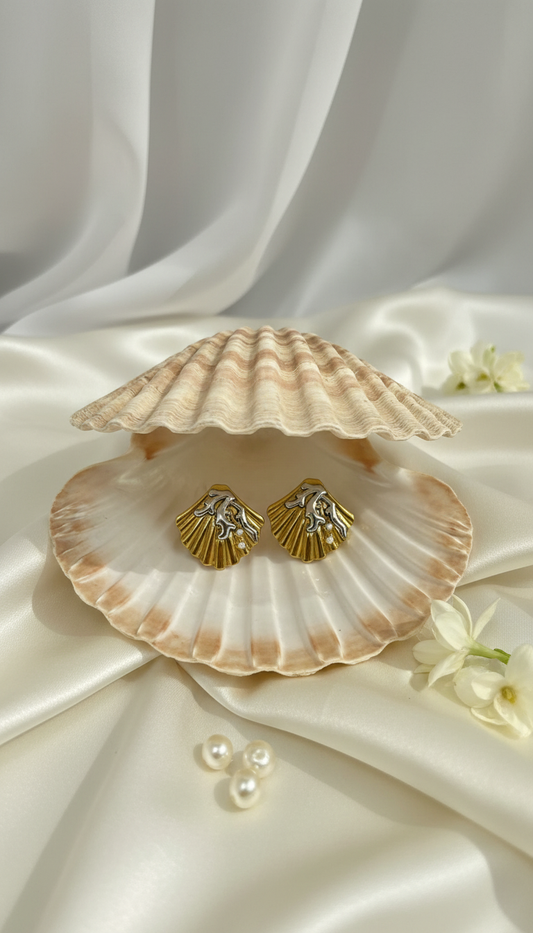 Duo Pearl Ballet Shell Earring