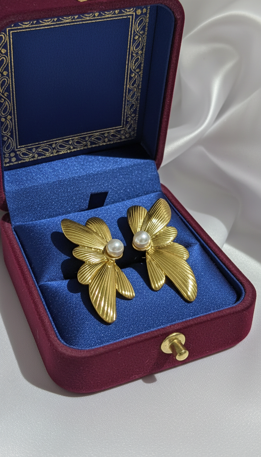 Golden Petal Pearl Bloom Earring