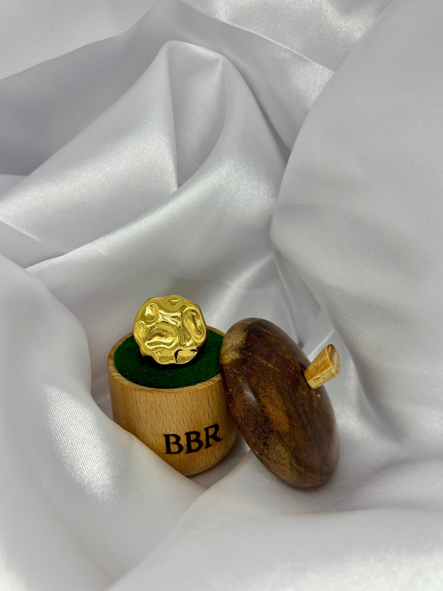 Bella Gold Vintage Ring