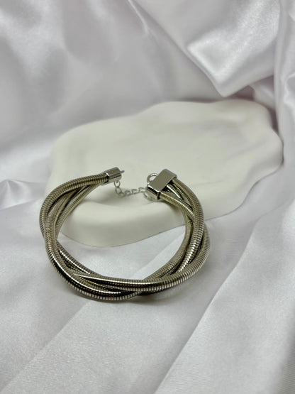 Retro Roaring Tide Silver Handcuff
