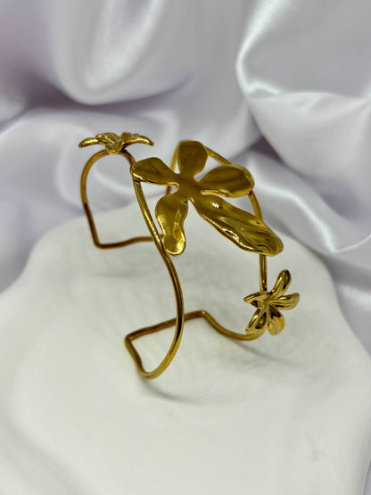 Bella Golden Flowers Handcuff