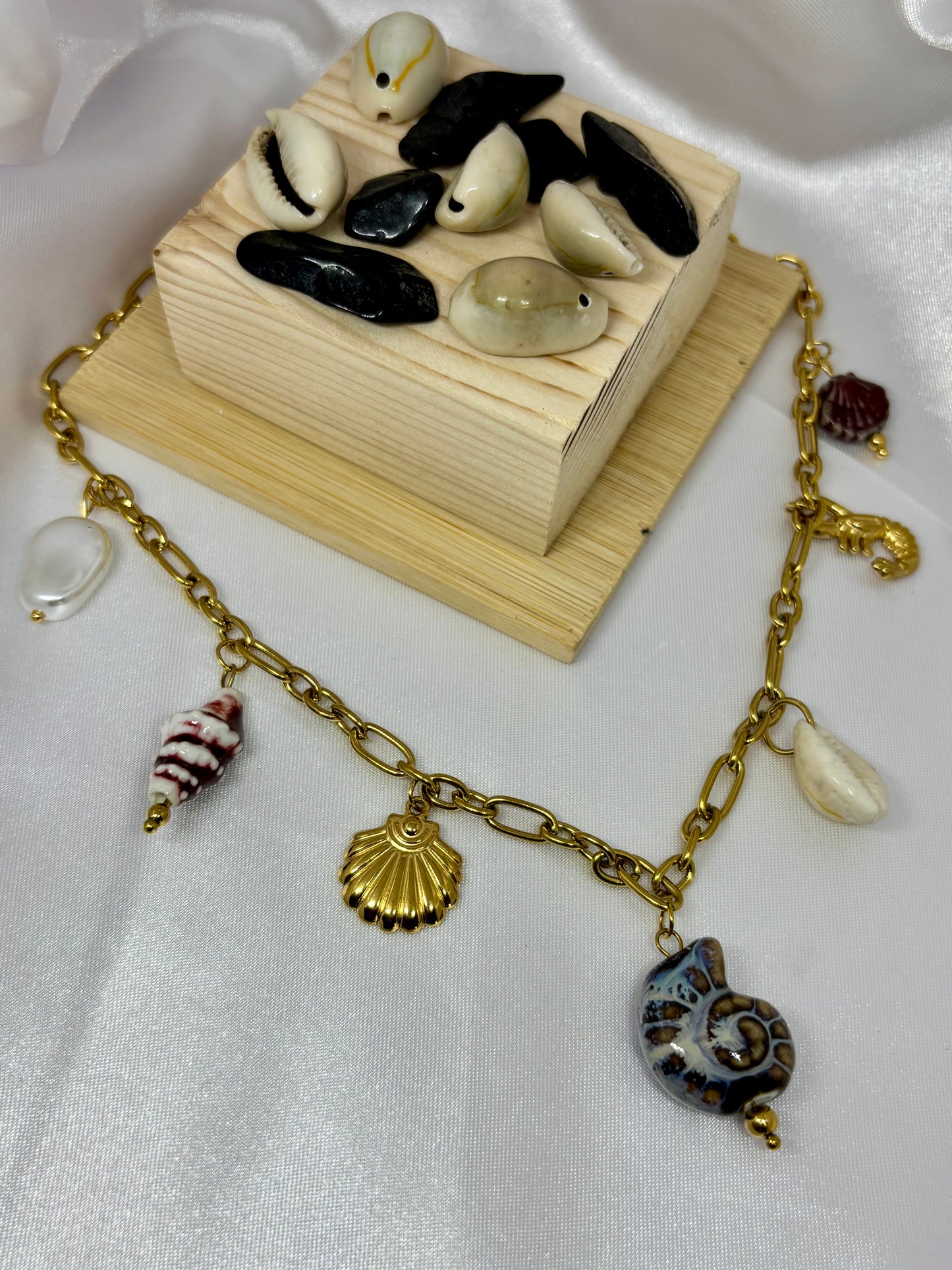 Coastal Glam Gold Neckchain